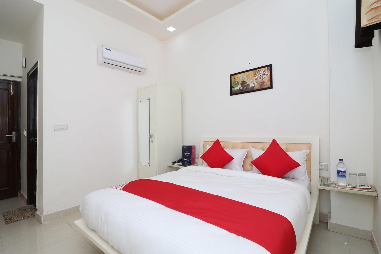 Oyo 13406 Hotel Golden Leaf Bareilly Exterior foto