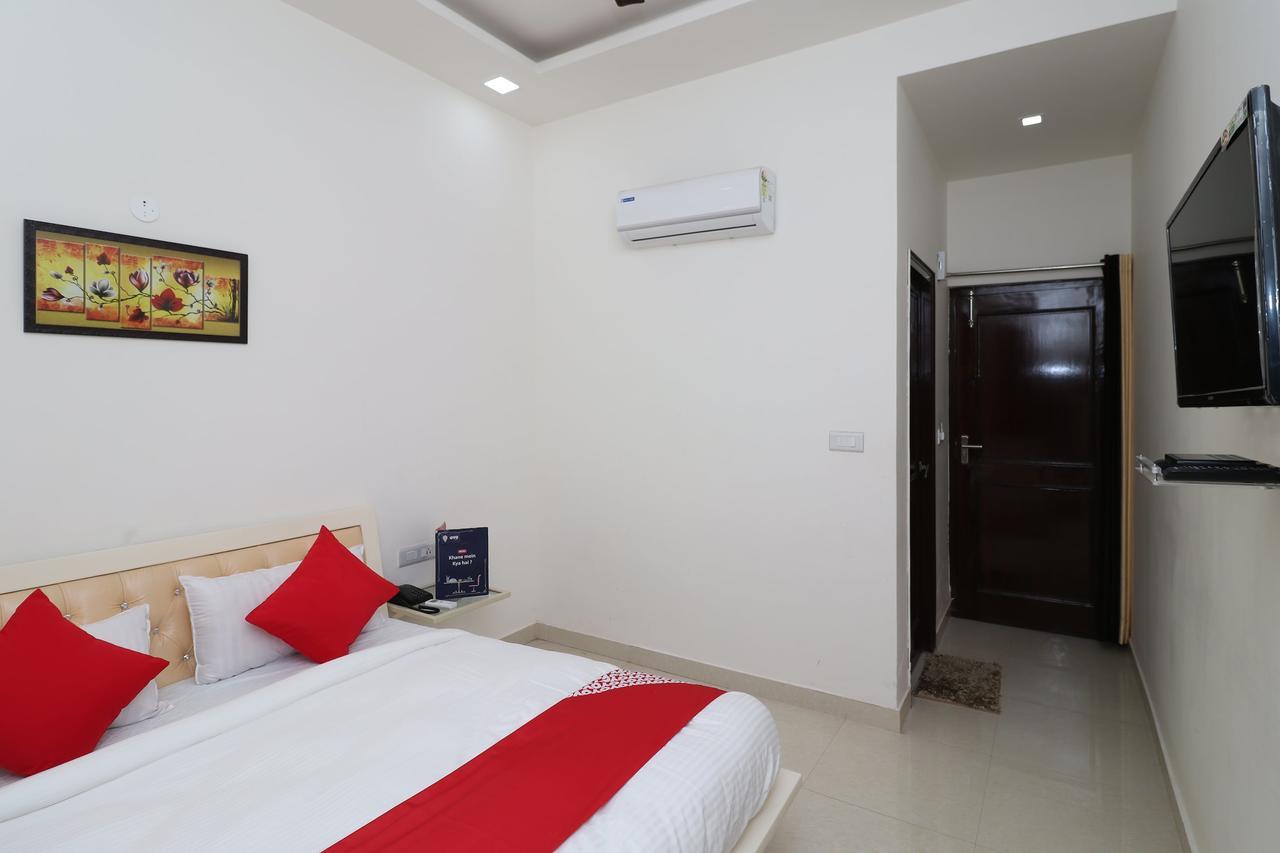 Oyo 13406 Hotel Golden Leaf Bareilly Exterior foto